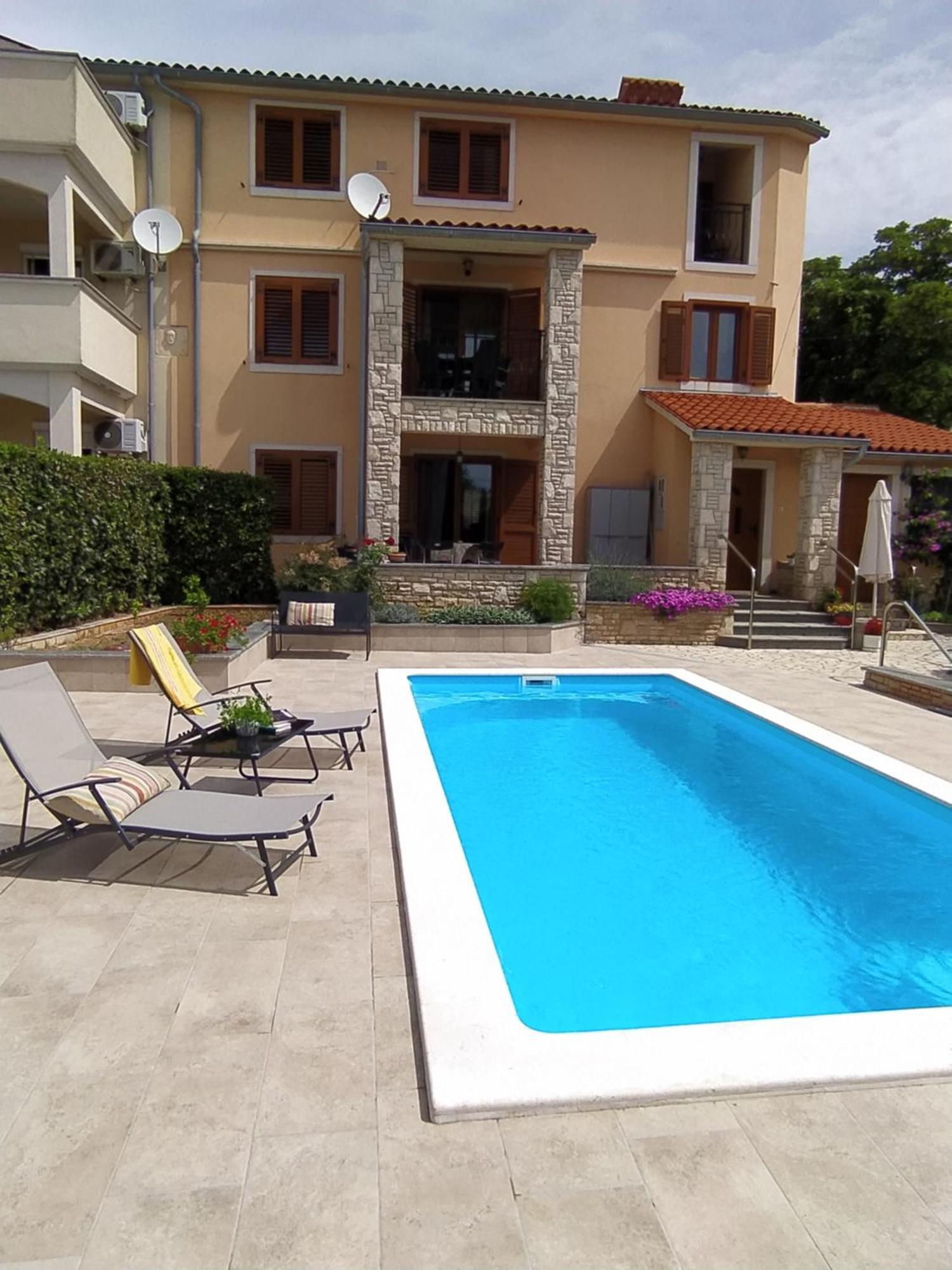 Villa Krasa Sea View Apartmants With Pool Ližnjan Extérieur photo