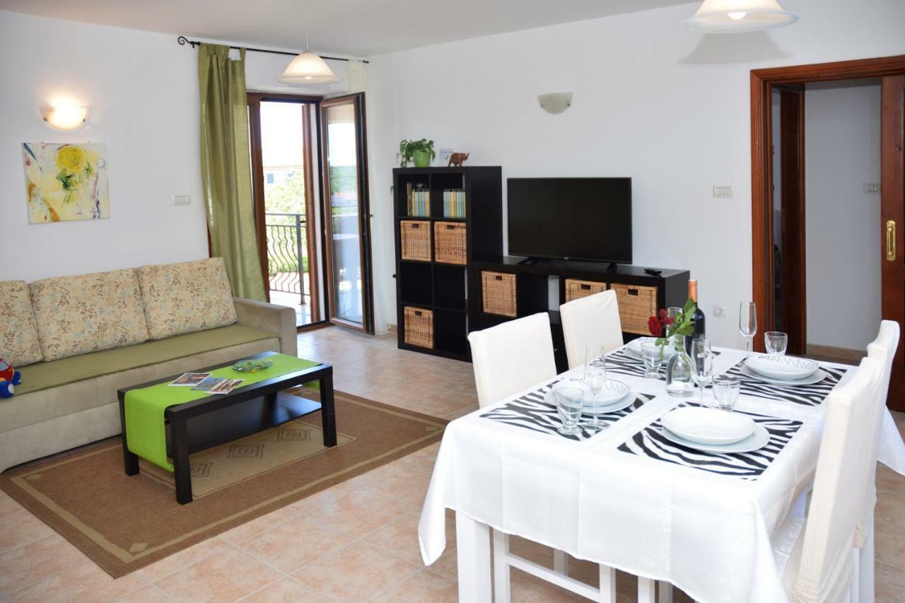 Villa Krasa Sea View Apartmants With Pool Ližnjan Extérieur photo