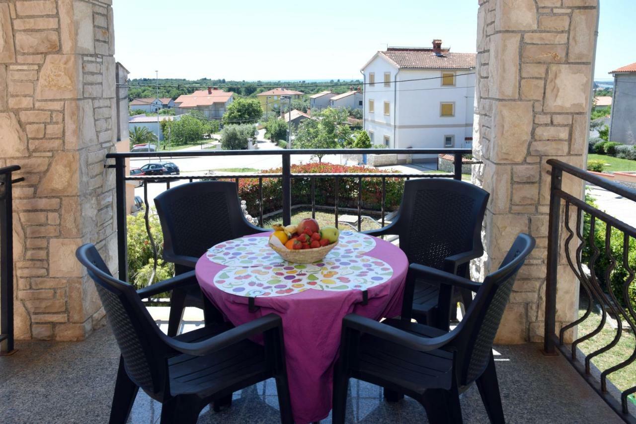 Villa Krasa Sea View Apartmants With Pool Ližnjan Extérieur photo